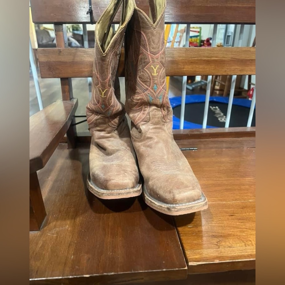 Yellowstone Justin Cowgirl Boots Gem